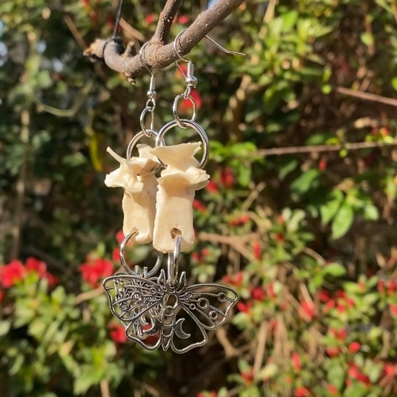 SOLD - Real Possum Vertebrae Luna Moth Charm Nickel Free Earrings - - Picture 6 of 12